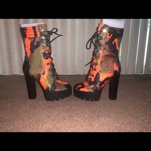 Orange camo boot